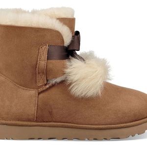 Uggs boots chestnut